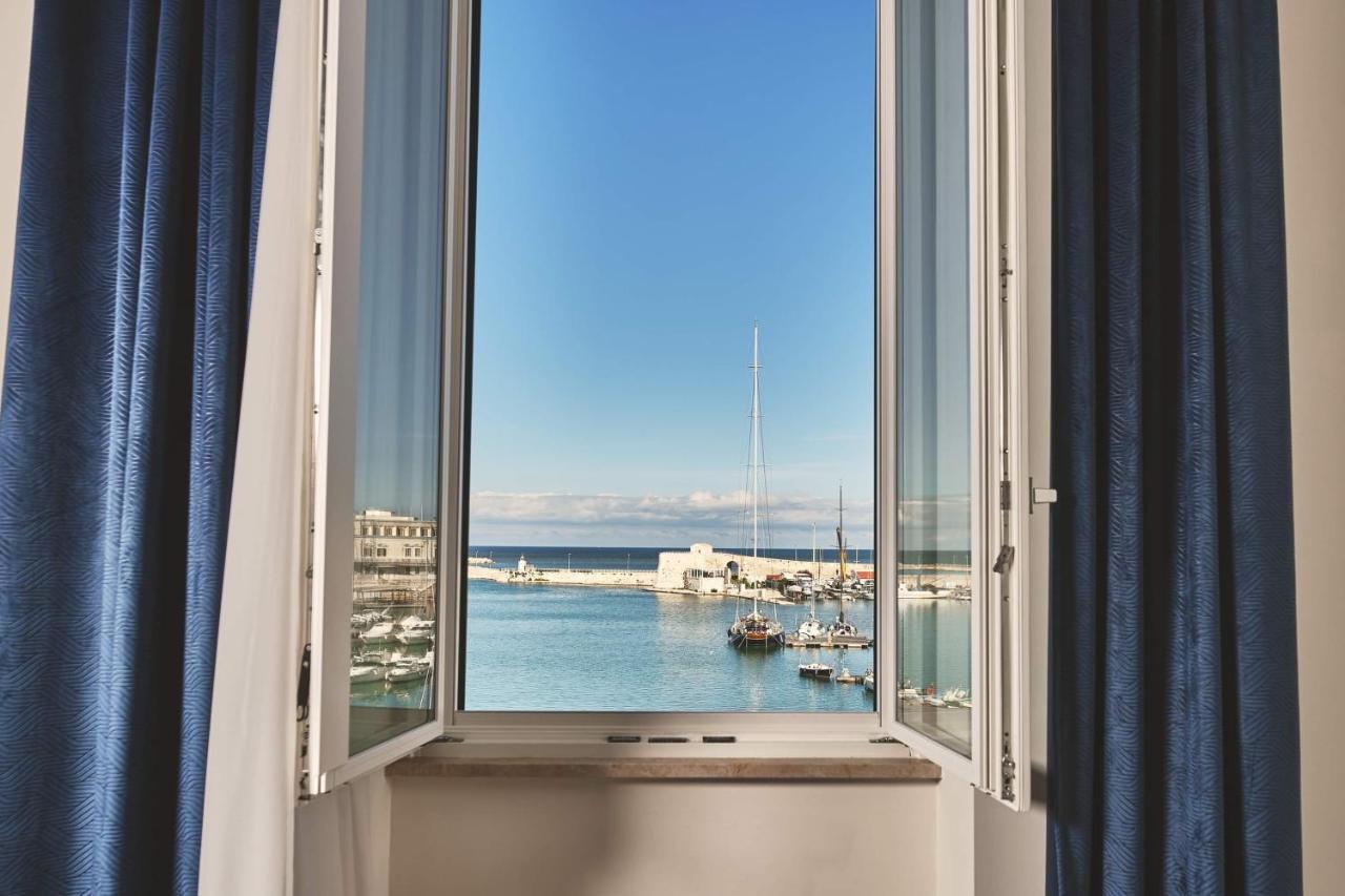Miche Luxury Home - Appartamento Vista Mare A Трани Экстерьер фото