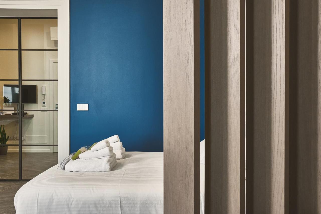 Miche Luxury Home - Appartamento Vista Mare A Трани Экстерьер фото